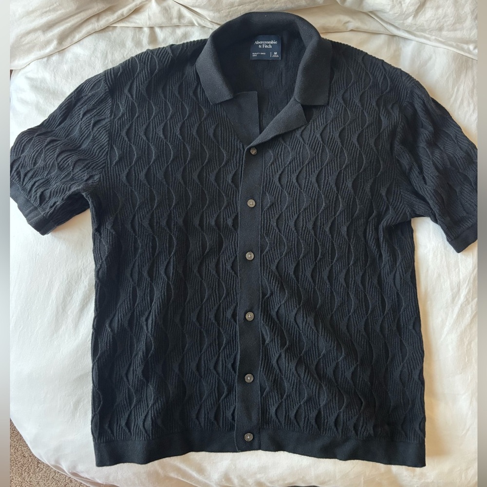 Abercrombie & Fitch Men’s Black Textured Button Down Shirt Size Medium